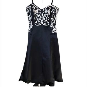 White House Black Market dress size 2